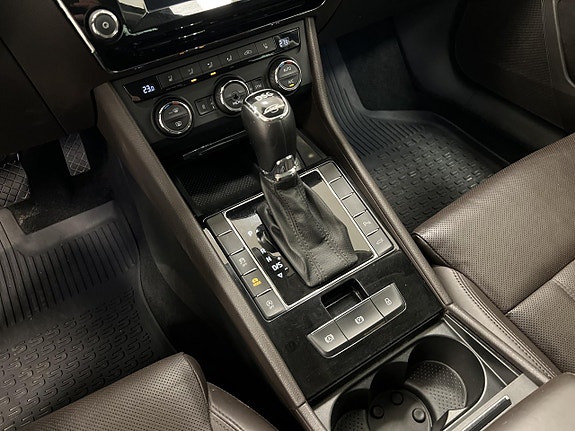 Skoda Superb 12 of 20