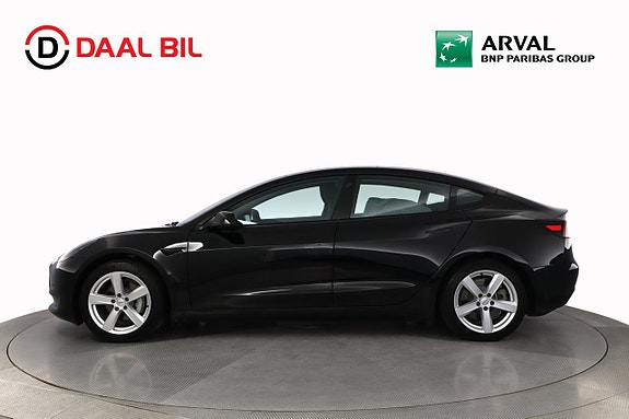 Tesla Model 3 9 of 26