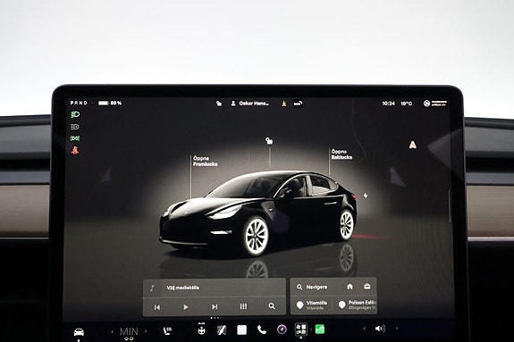 Tesla Model 3 16 of 26