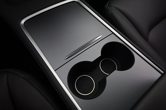 Tesla Model 3 23 of 26
