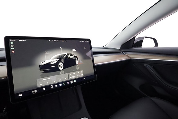 Tesla Model 3 22 of 26