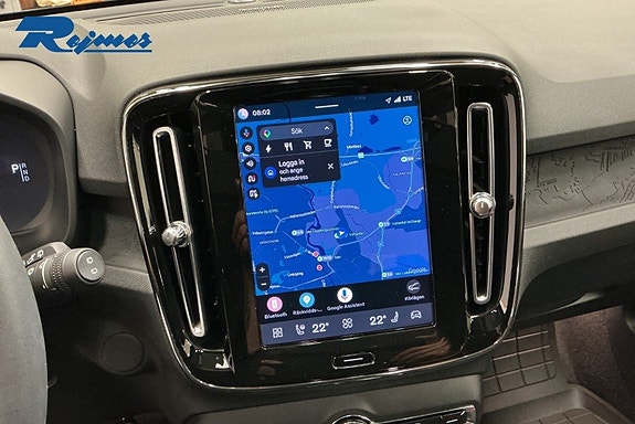 Volvo XC40 10 of 18