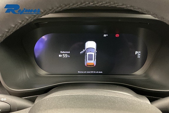 Volvo XC40 8 of 18