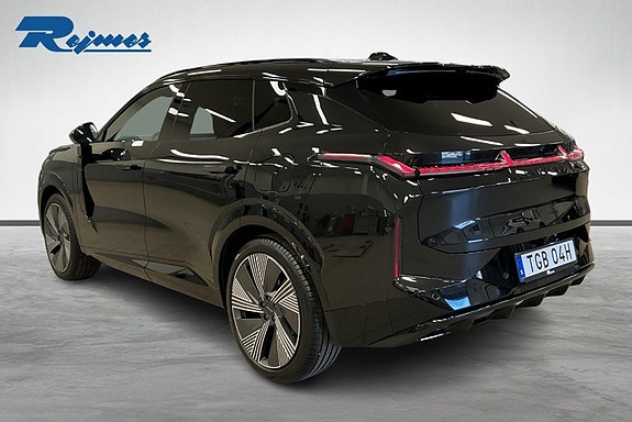 Lynk & Co 08 2 of 18