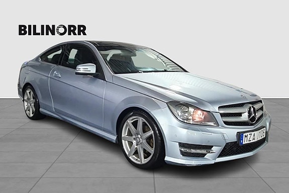 Mercedes-Benz C220 8 of 21