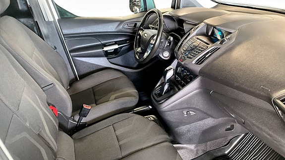 Ford Transit Connect 3 of 12