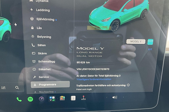 Tesla Model Y 12 of 20