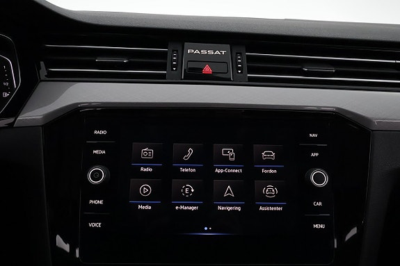 Volkswagen Passat 17 of 27