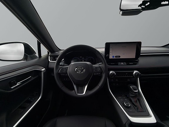 Toyota RAV4 Plug-in Hybrid 11 of 26
