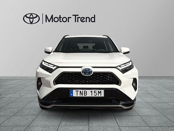 Toyota RAV4 Plug-in Hybrid 6 of 26