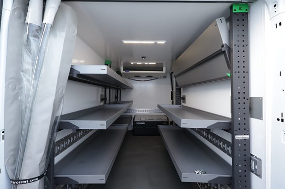 Ford Transit 13 of 15