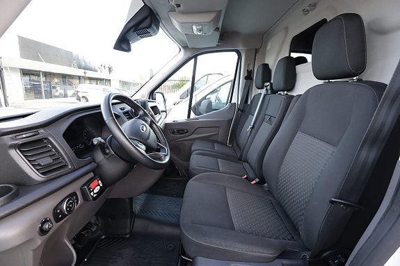 Ford Transit 7 of 15