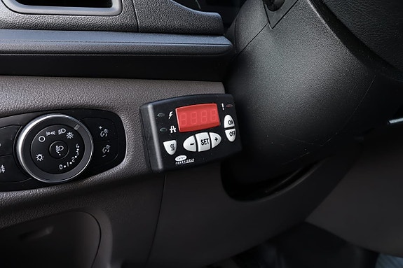 Ford Transit 11 of 15