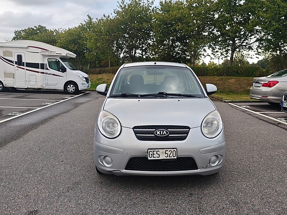 Kia Picanto 4 of 7