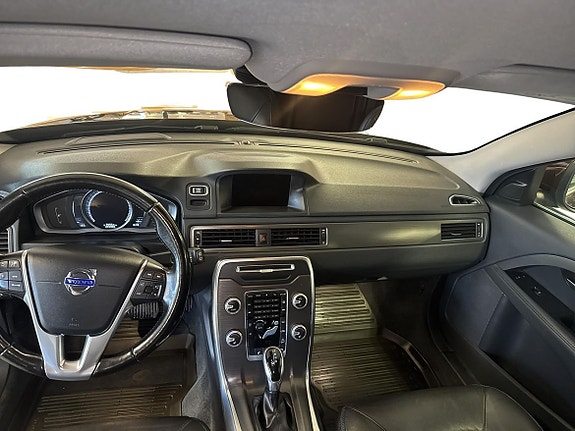 Volvo XC70 8 of 19