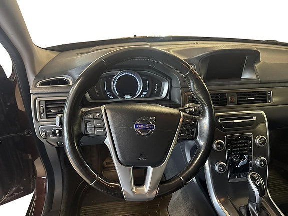 Volvo XC70 9 of 19