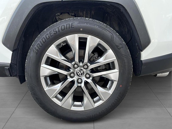 Toyota RAV4 20 of 22