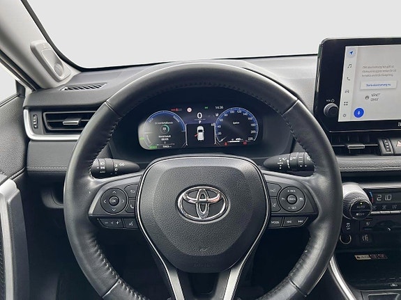 Toyota RAV4 11 of 22