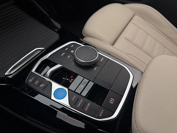 BMW iX3 30 of 30