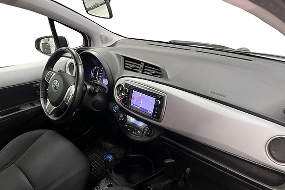 Toyota Yaris 15 of 24