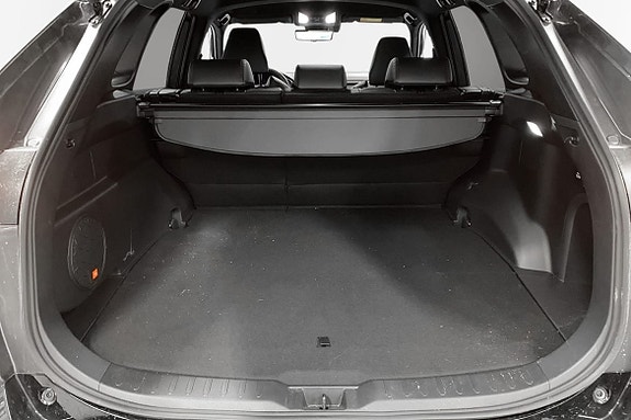 Toyota RAV4 Plug-in Hybrid 10 of 10