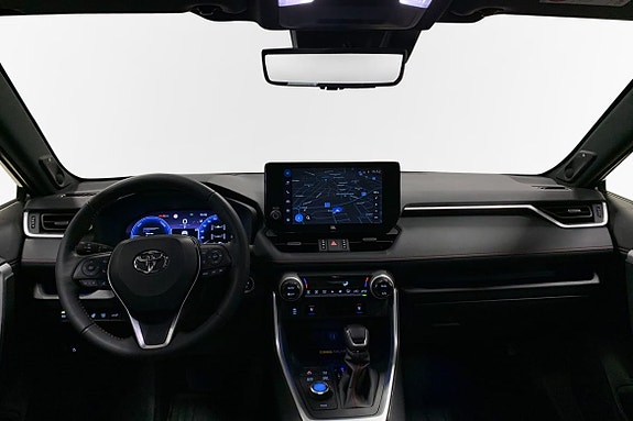 Toyota RAV4 Plug-in Hybrid 8 of 10