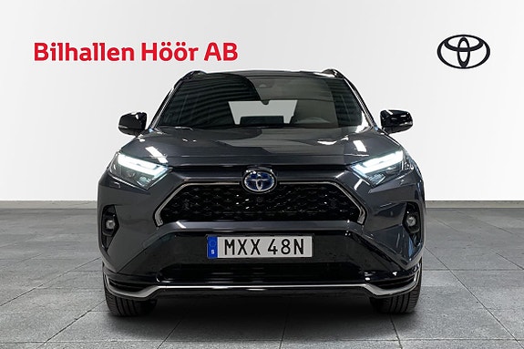 Toyota RAV4 Plug-in Hybrid 5 of 10