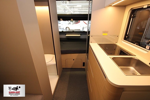 Adria Action 391 PD 5 of 15