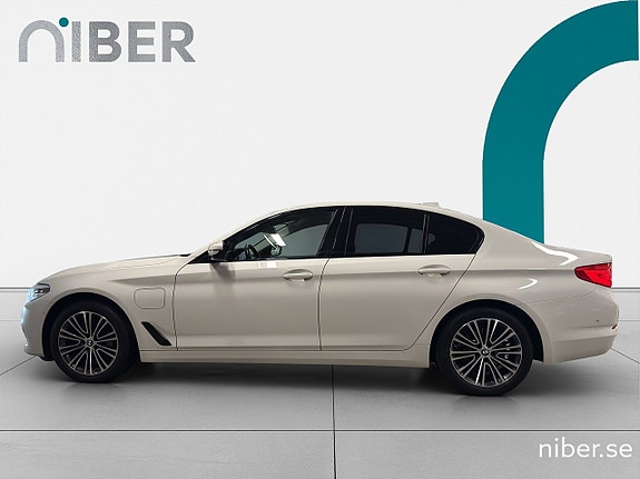 BMW 530e 5 of 23