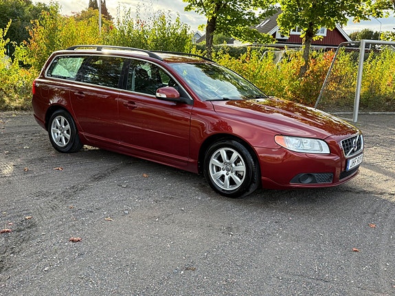 Volvo V70 6 of 14