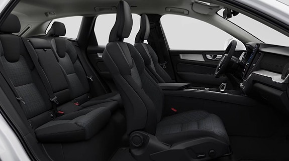 Volvo XC60 8 of 9