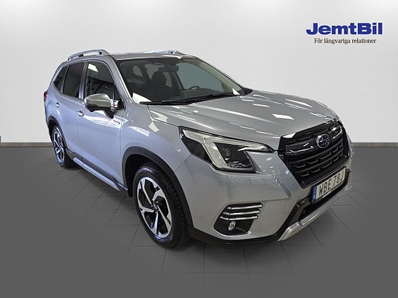Subaru Forester 3 of 14