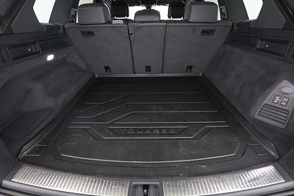 Volkswagen Touareg 18 of 30