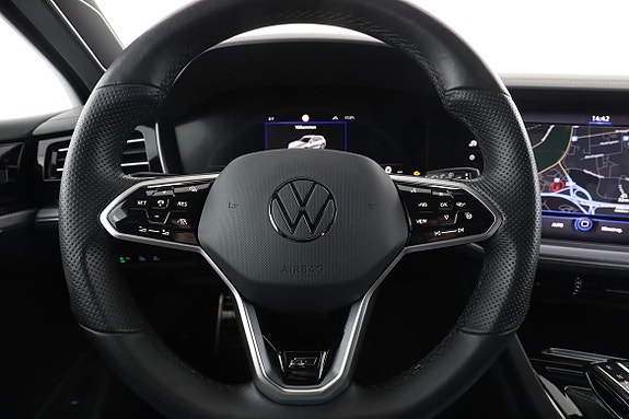 Volkswagen Touareg 19 of 30