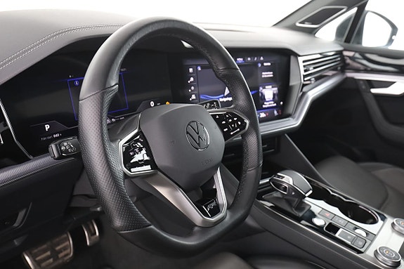 Volkswagen Touareg 12 of 30