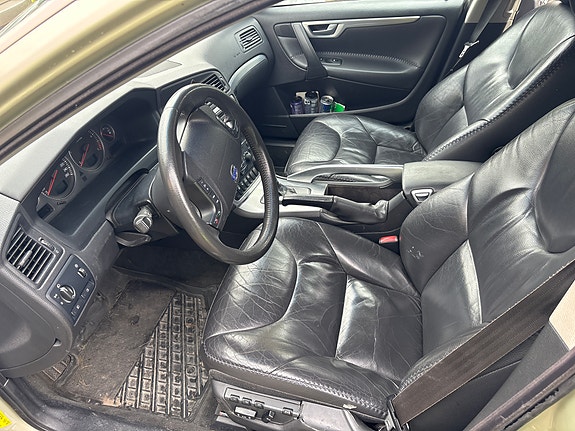 Volvo XC70 7 of 9