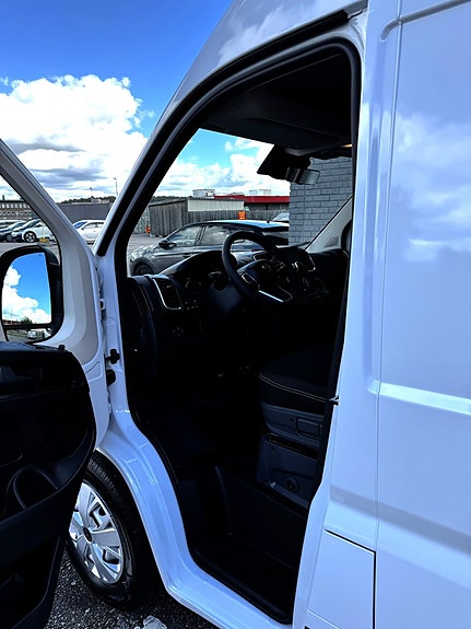 Opel Movano 7 of 14