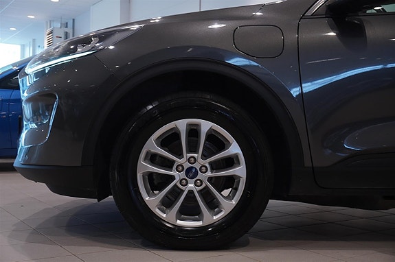 Ford Kuga 12 of 12