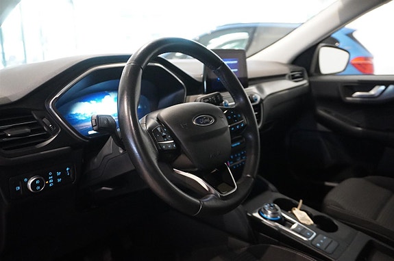 Ford Kuga 2 of 12