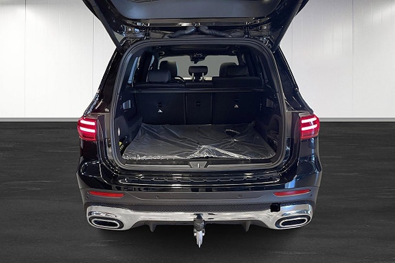 Mercedes-Benz GLB220 d 16 of 16