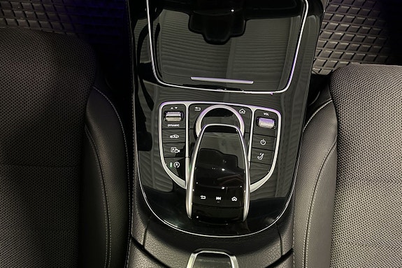 Mercedes-Benz E220 d 22 of 23