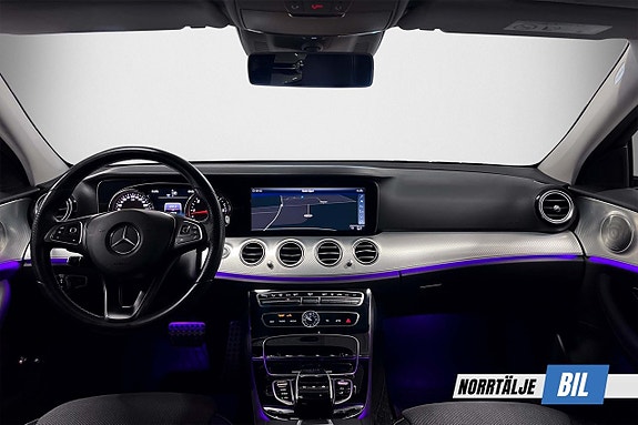 Mercedes-Benz E220 d 3 of 23