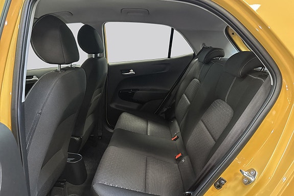 Kia Picanto 14 of 16