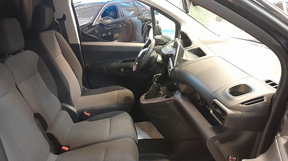 Peugeot Partner 11 of 12