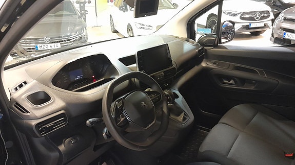Peugeot Partner 3 of 12