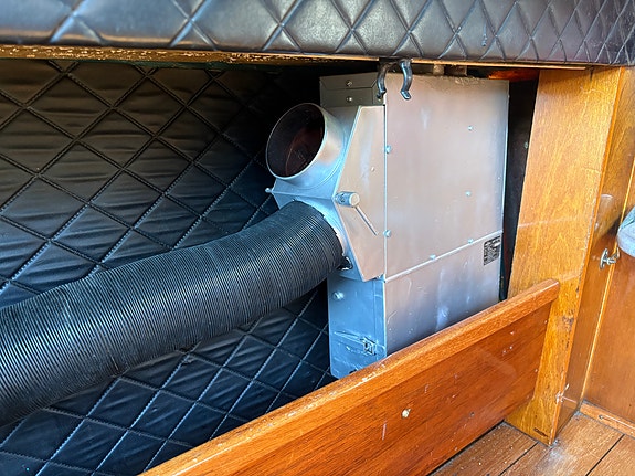 Coronet 24 Cabin De Luxe 22 of 30