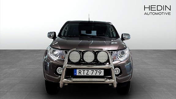 Mitsubishi L200 8 of 12
