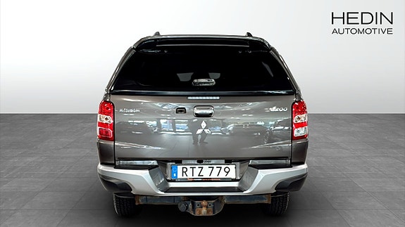 Mitsubishi L200 7 of 12