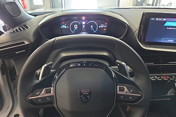 Peugeot 2008 6 of 13