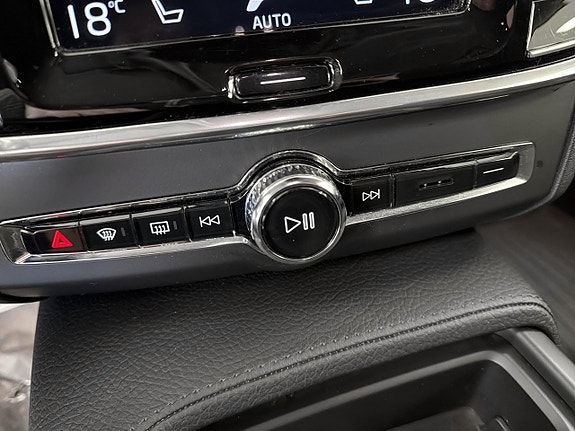 Volvo V90 Cross Country 12 of 23
